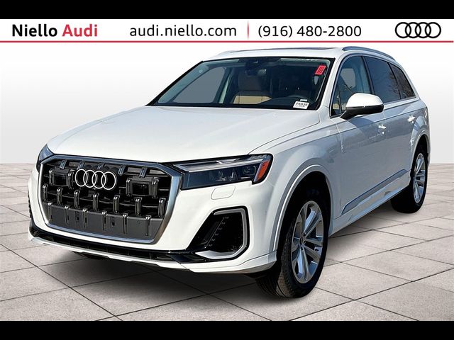 2025 Audi Q7 Premium