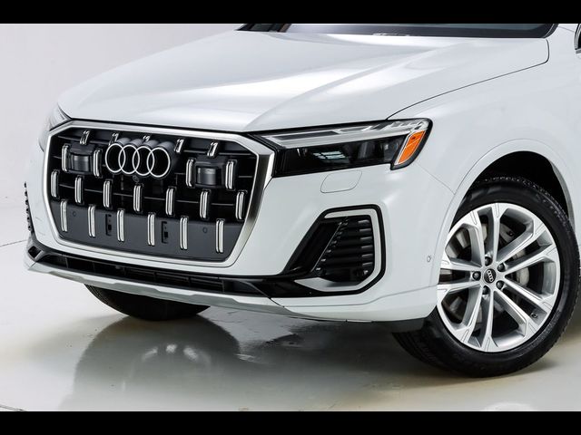 2025 Audi Q7 Premium