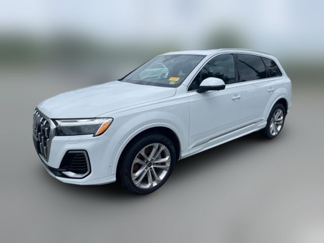 2025 Audi Q7 Premium