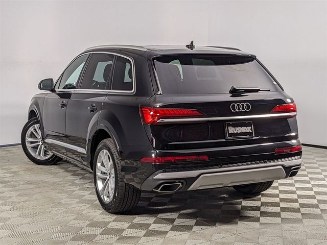 2025 Audi Q7 Premium