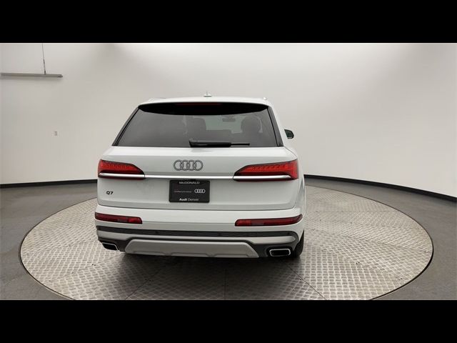 2025 Audi Q7 Premium