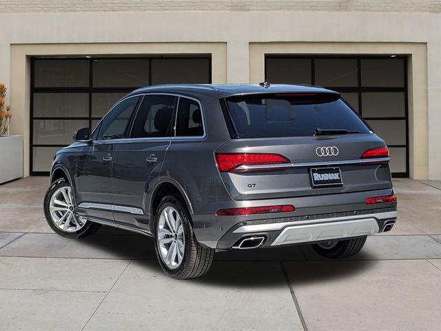 2025 Audi Q7 Premium