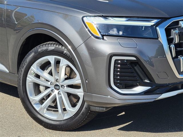 2025 Audi Q7 Premium