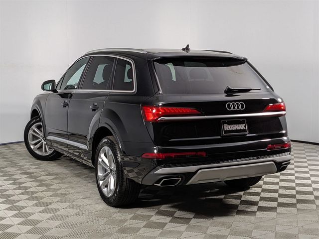 2025 Audi Q7 Premium