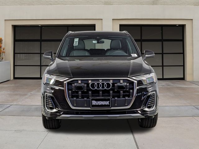 2025 Audi Q7 Premium