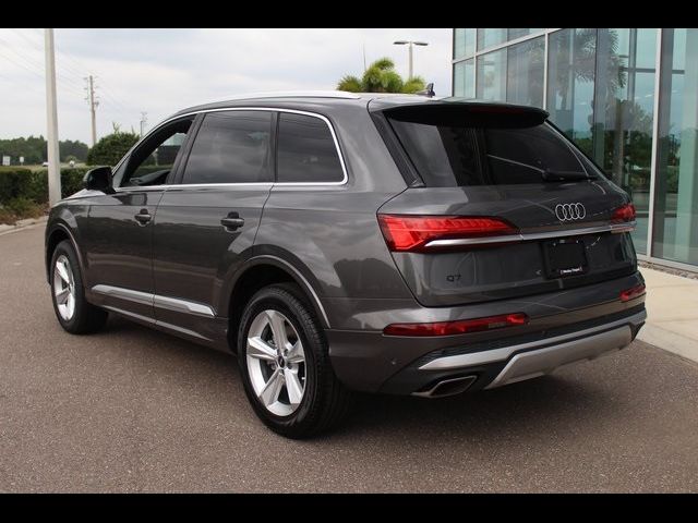 2025 Audi Q7 Premium