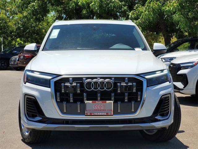 2025 Audi Q7 Premium