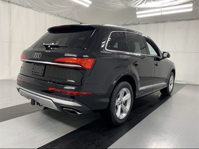 2025 Audi Q7 Premium