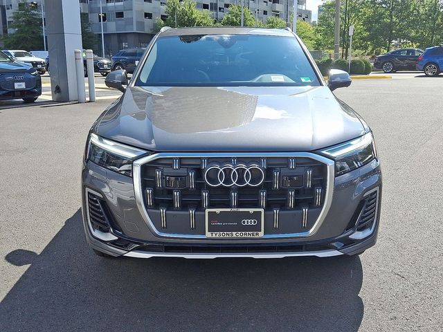 2025 Audi Q7 Premium
