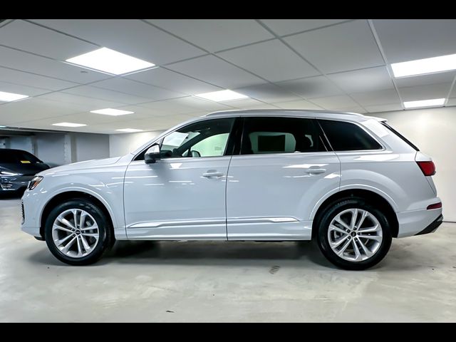 2025 Audi Q7 Premium