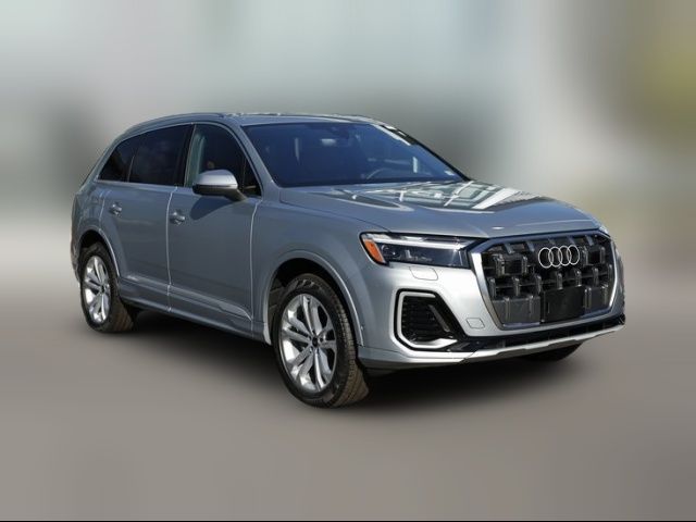 2025 Audi Q7 Premium