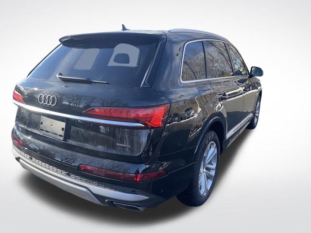 2025 Audi Q7 Premium