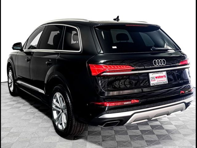 2025 Audi Q7 Premium