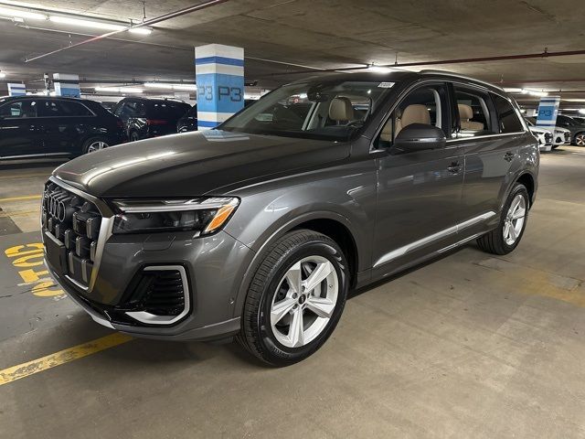 2025 Audi Q7 Premium