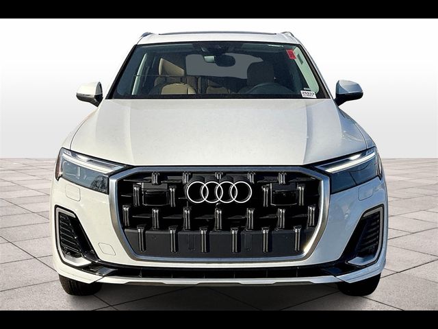 2025 Audi Q7 Premium