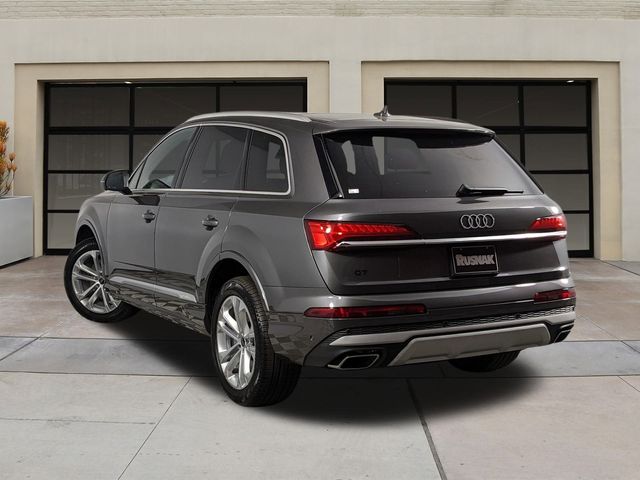 2025 Audi Q7 Premium