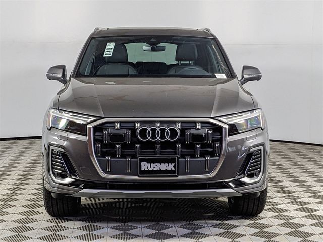 2025 Audi Q7 Premium