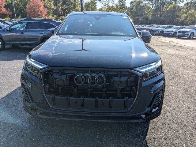 2025 Audi Q7 Premium Plus