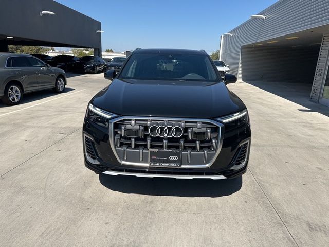 2025 Audi Q7 Premium