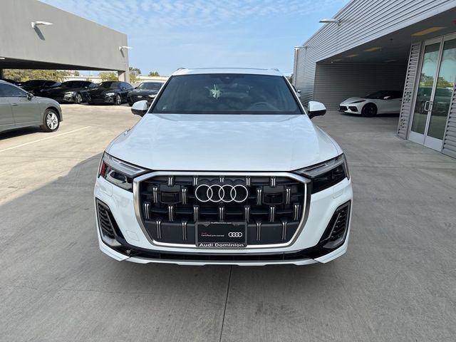 2025 Audi Q7 Premium