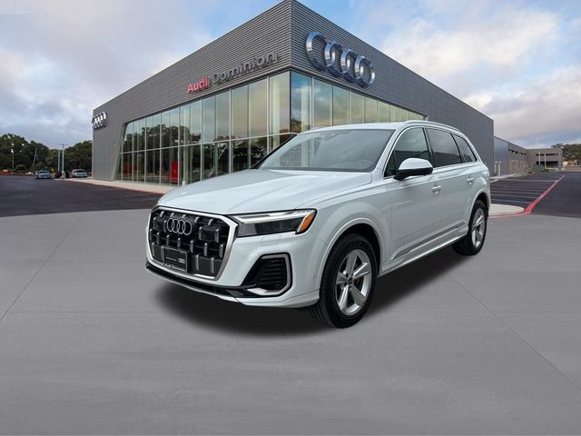 2025 Audi Q7 Premium