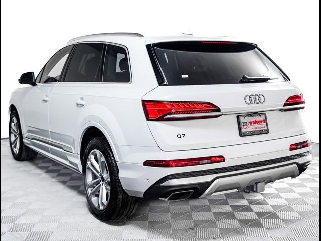 2025 Audi Q7 Premium Plus