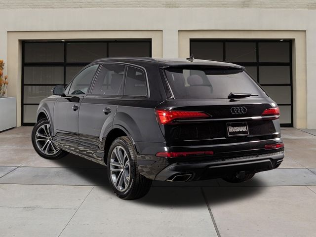 2025 Audi Q7 Premium Plus