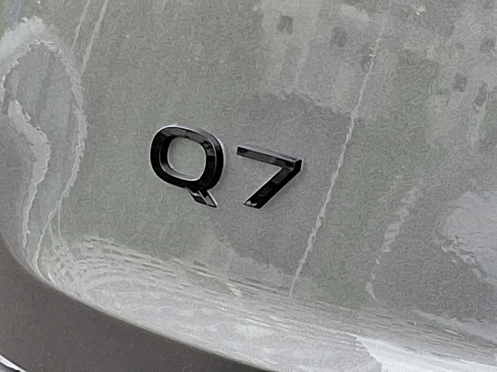 Vehicle image 29 of 30