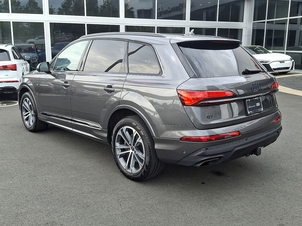 Vehicle image 7 of 30