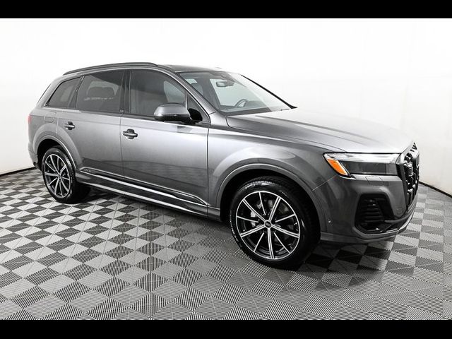 2025 Audi Q7 Premium Plus