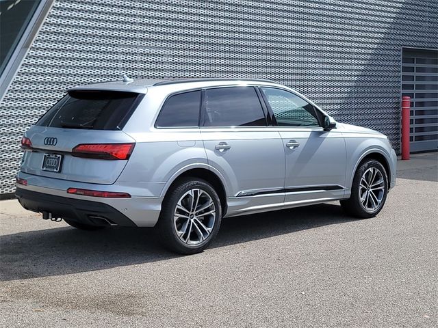 2025 Audi Q7 Premium Plus