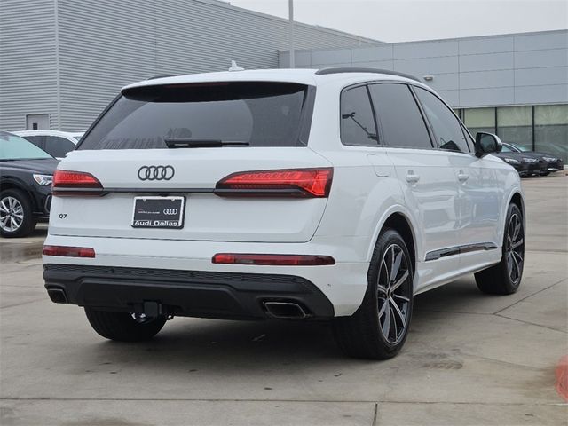 2025 Audi Q7 Premium Plus