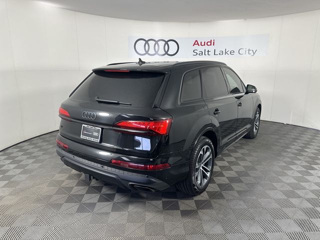 2025 Audi Q7 Premium Plus