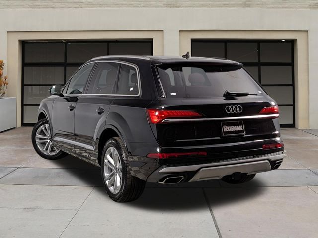 2025 Audi Q7 Premium Plus