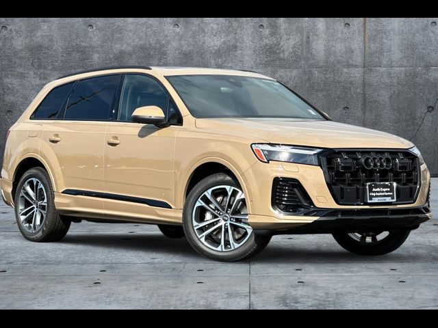 2025 Audi Q7 Premium Plus