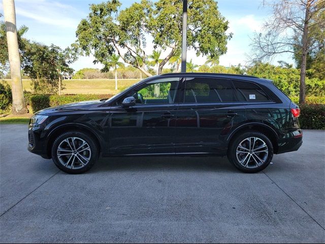 2025 Audi Q7 Premium Plus