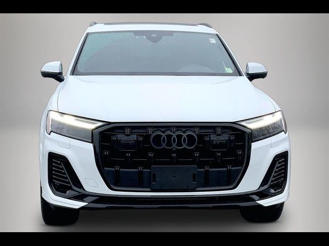2025 Audi Q7 Premium Plus