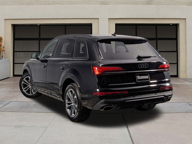 2025 Audi Q7 Premium Plus