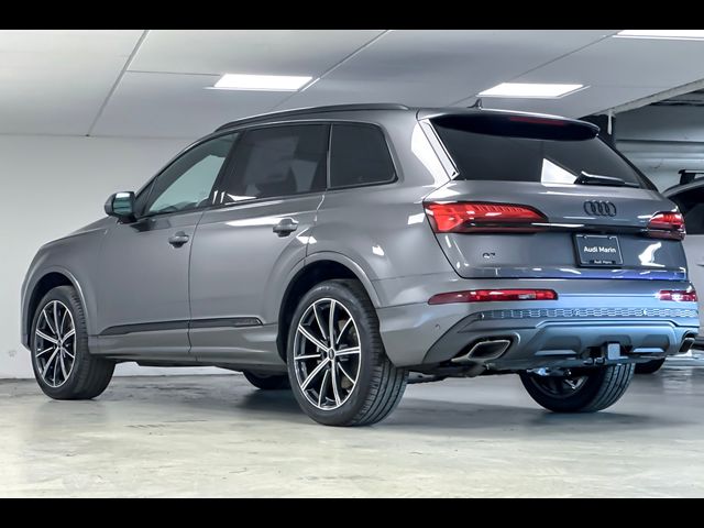 2025 Audi Q7 Premium Plus