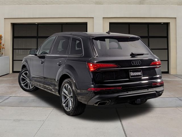 2025 Audi Q7 Premium Plus