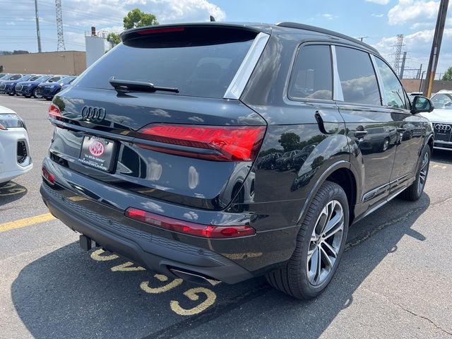 2025 Audi Q7 Premium Plus