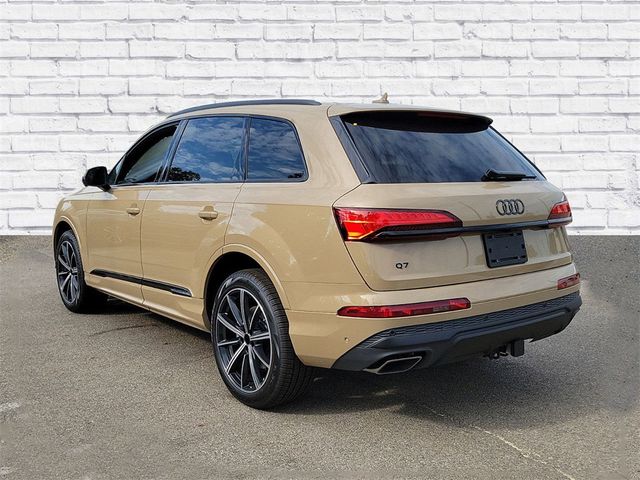 2025 Audi Q7 Premium Plus