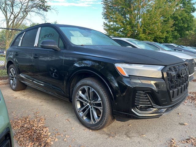 2025 Audi Q7 Premium Plus