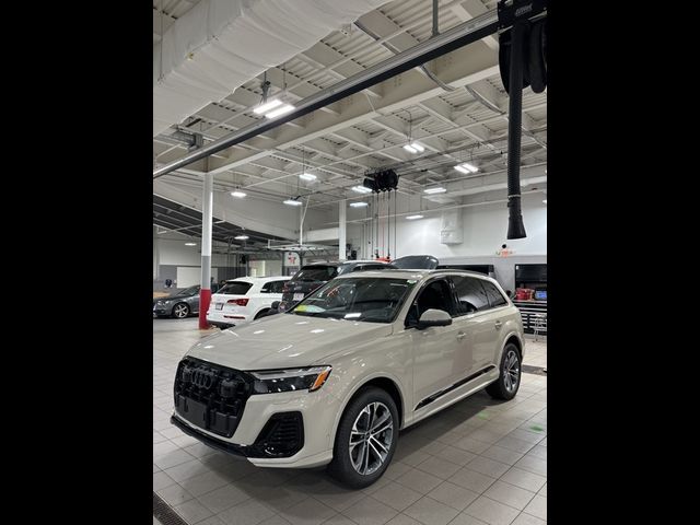 2025 Audi Q7 Premium Plus