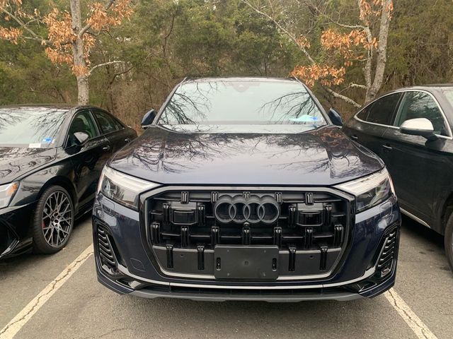 2025 Audi Q7 Premium Plus