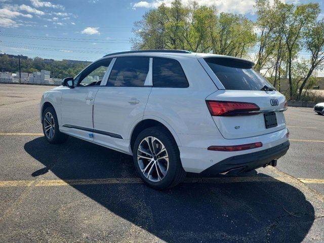 2025 Audi Q7 Premium Plus