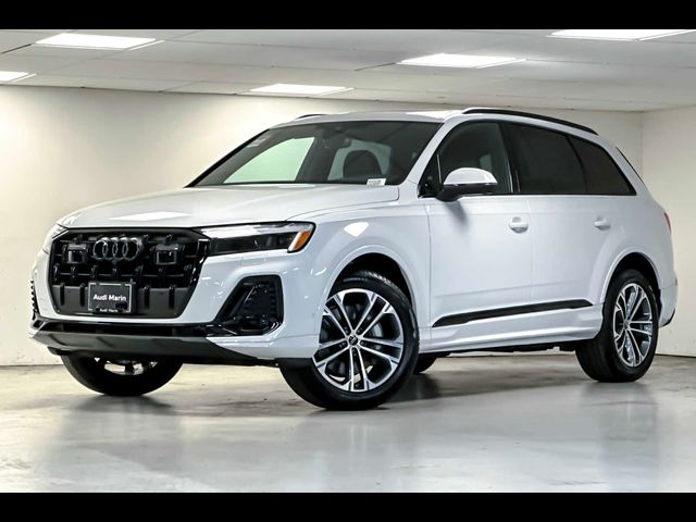 2025 Audi Q7 Premium Plus