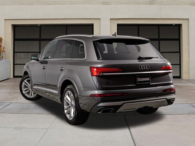 2025 Audi Q7 Premium Plus