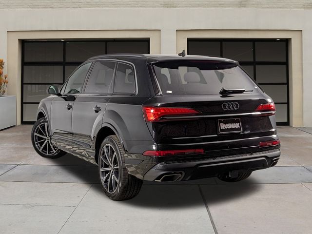 2025 Audi Q7 Premium Plus