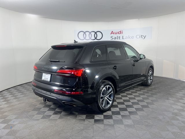 2025 Audi Q7 Premium Plus